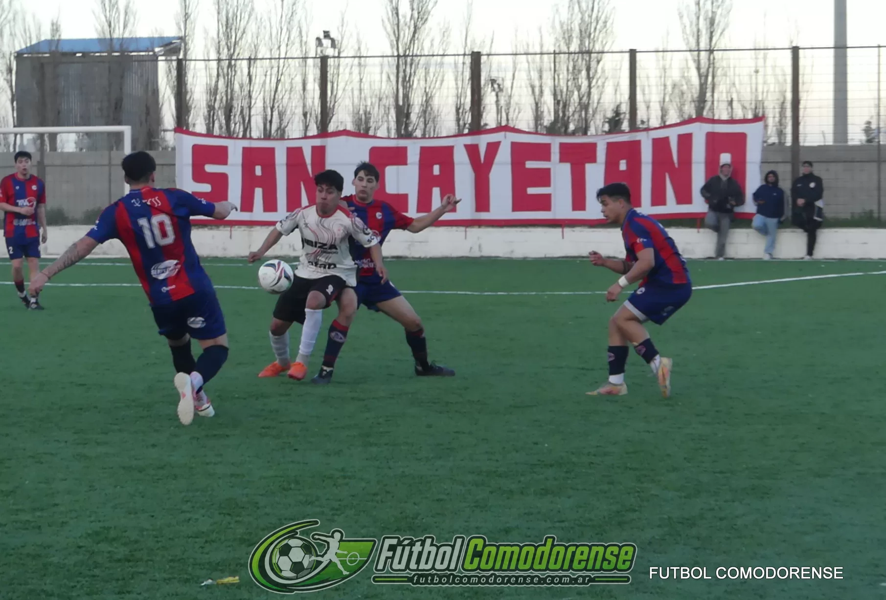GANARON HURACÁN Y RADA TILLY , EMPATÓ NEWBERY